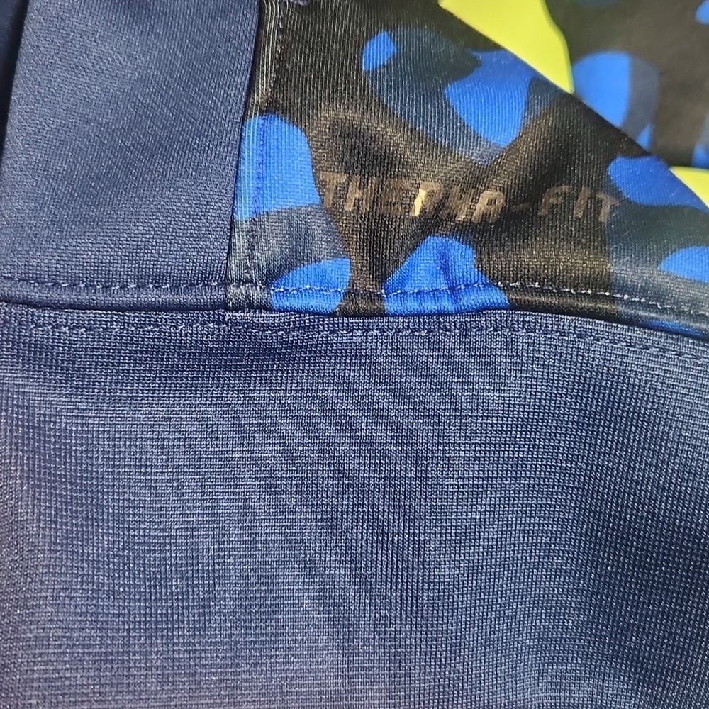 JORDAN THERMA-FIT  Size M 10-12 Boy's Blue Hoodie with Graphic Design. - Picture 11 of 11